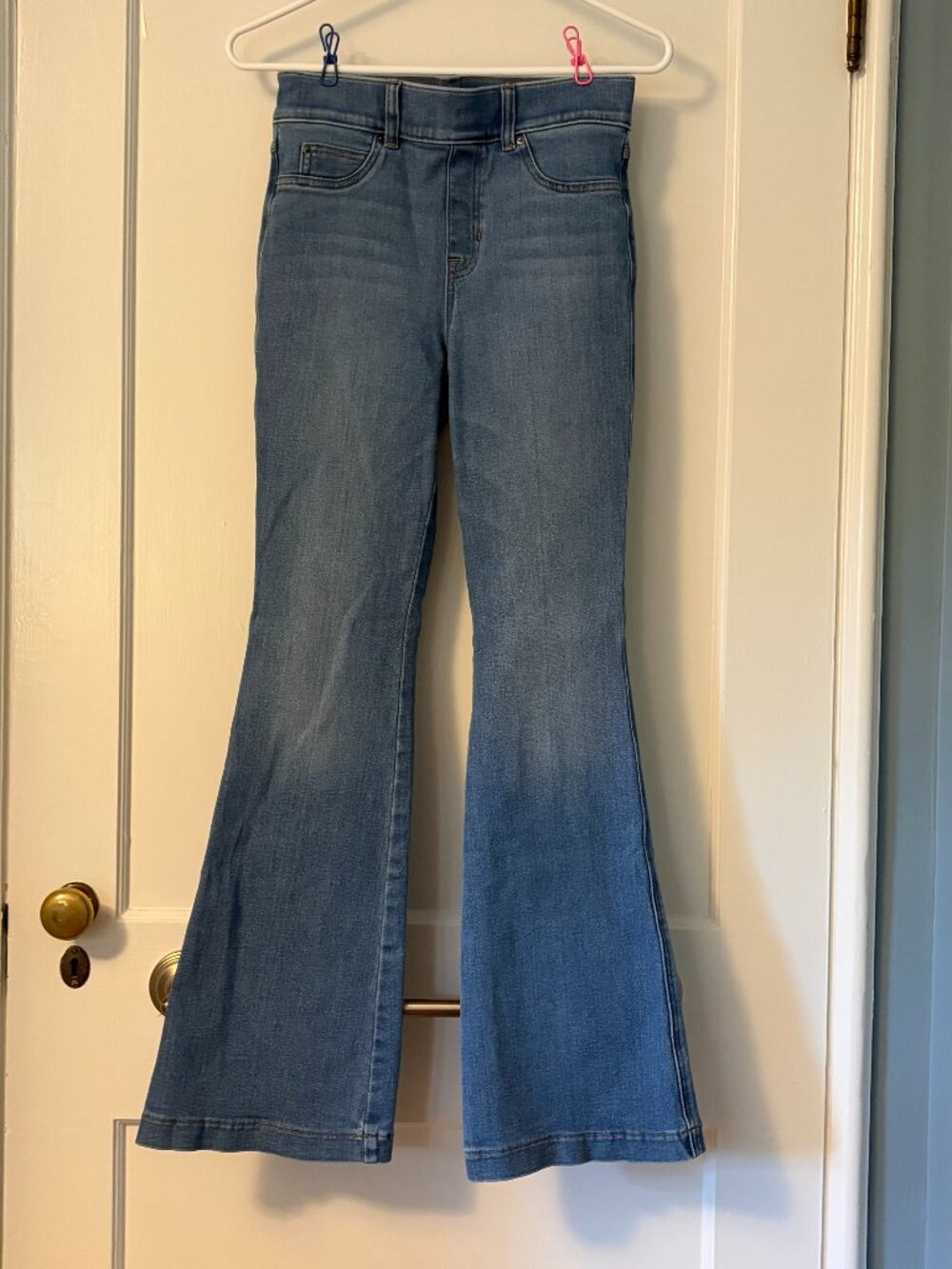 Spanx pull on flare bootcut jeans size small denim classic wardrobe staple